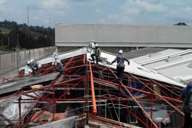 Reposición de cubiertas industriales